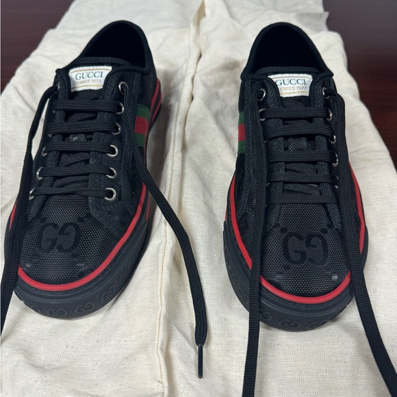 Gucci Tennis Shoes - Picture 13 of 16